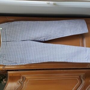 Mercer & Madison, women's straight leg pants. Size 8. Blue geometric print Great